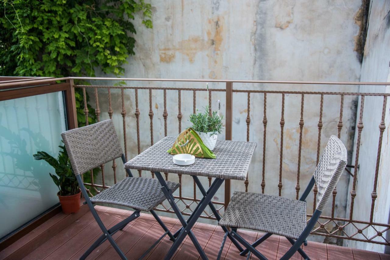 Rastoni Athens Suites Near Acropolis At Tsatsou Street Esterno foto